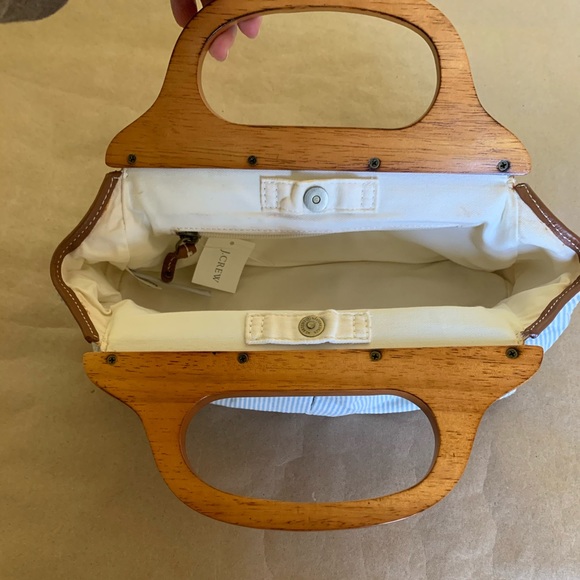 Vintage J.Crew seer sucker handheld bag. - Picture 3 of 9